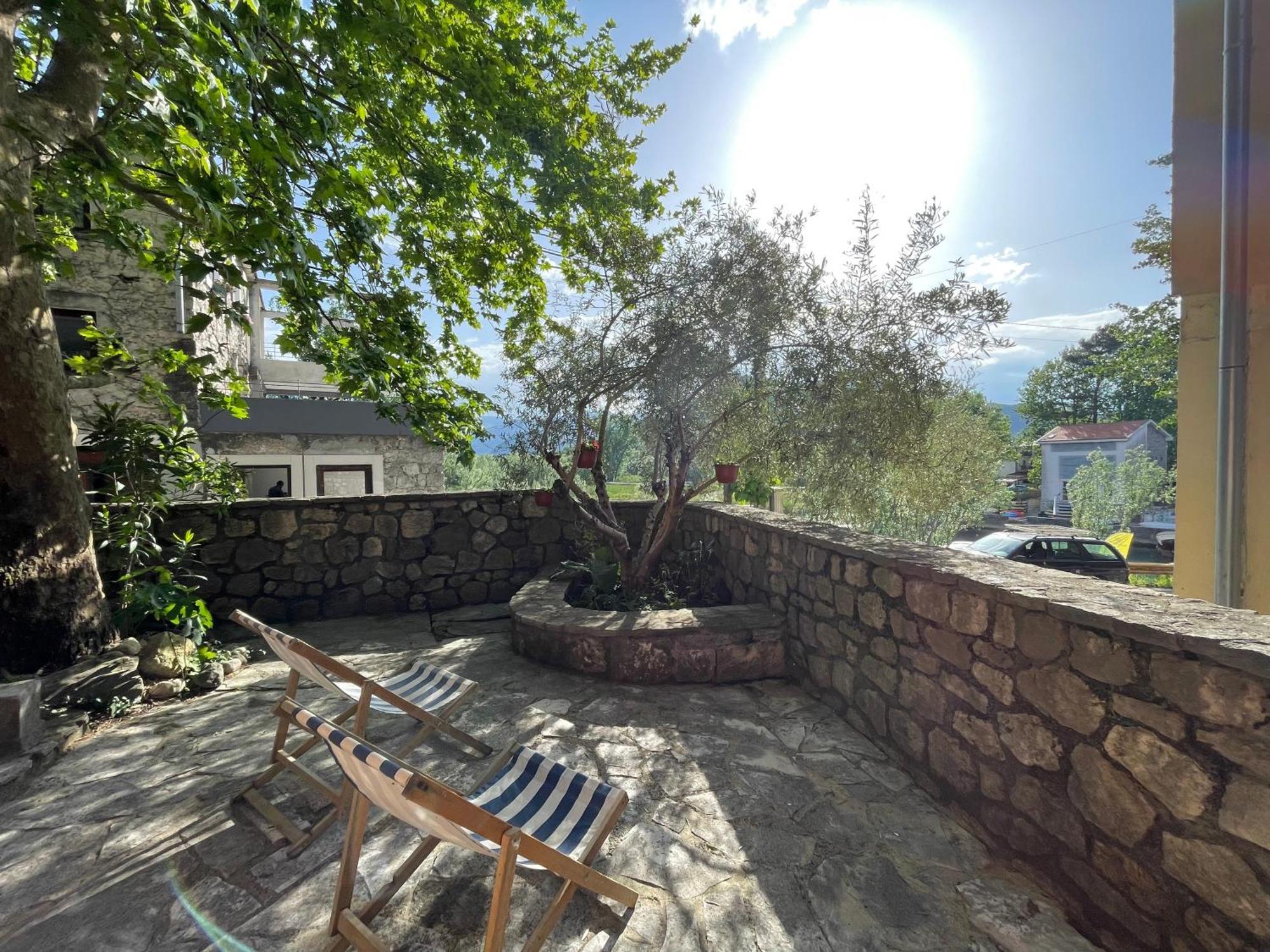 Cave Apartment Вирпазар Екстериор снимка