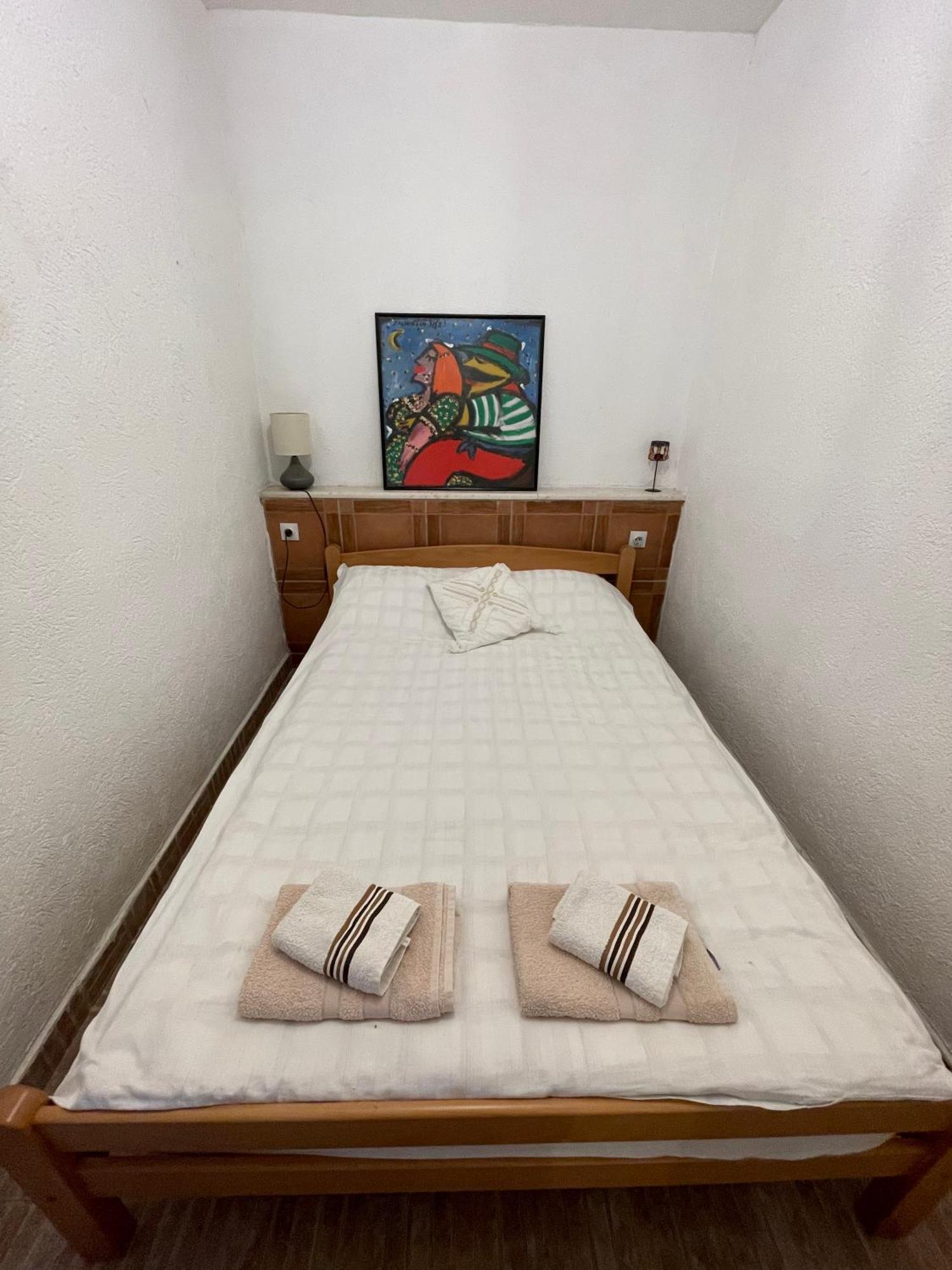Cave Apartment Вирпазар Екстериор снимка